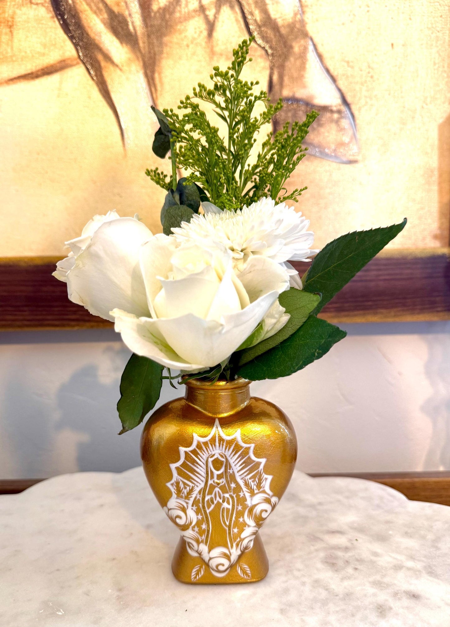 Virgencita en Oro heart vase